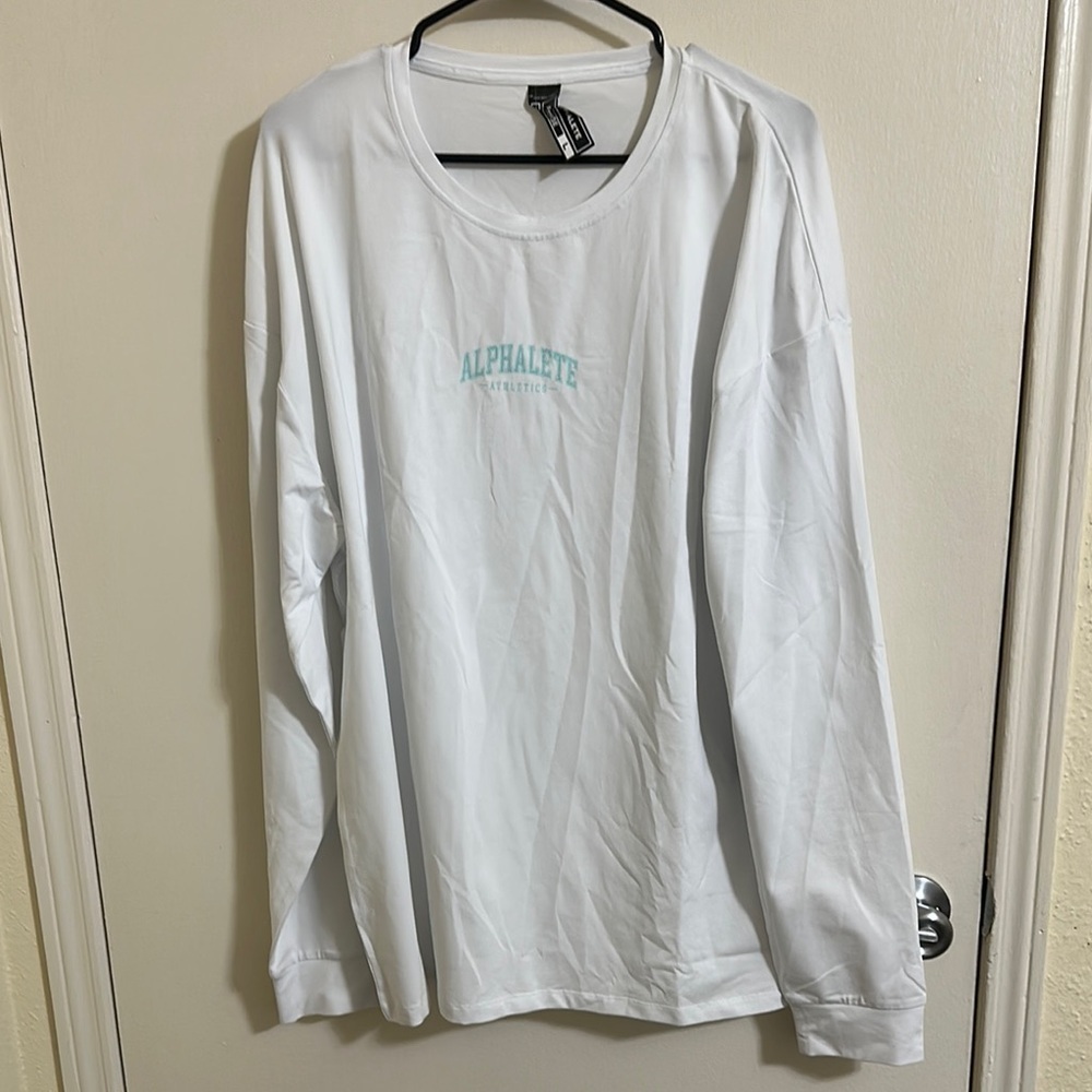 NWT Alphalete Men’s AA Paisley Print Oversized‎ Long Sleeve Tshirt
